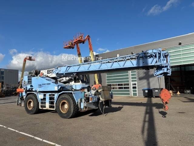 2001 Tadano TR 300 EX All Terrain Crane for sale — view 3