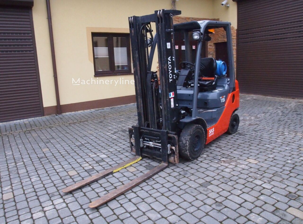 2018 Toyota 8FGF15 Gas Forklift for sale — view 2