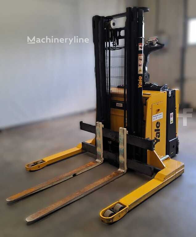 2013 Yale MS 15X IL Pallet Truck for sale — view 2