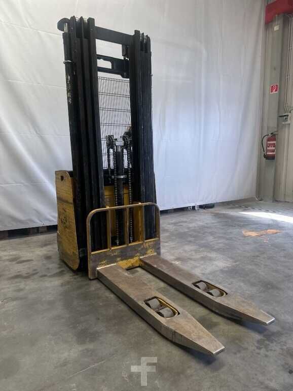 2014 Yale MS12 Pallet Truck for sale — view 5