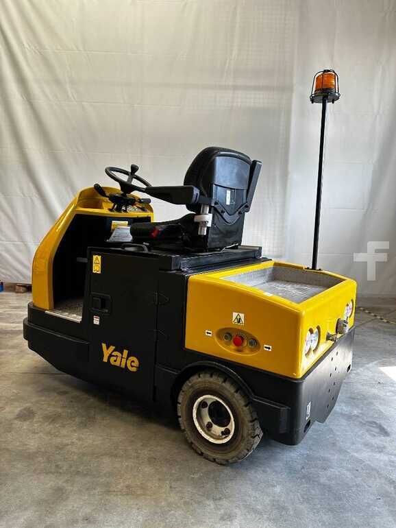 Yale MT70 Tow Tractor for sale — view 2
