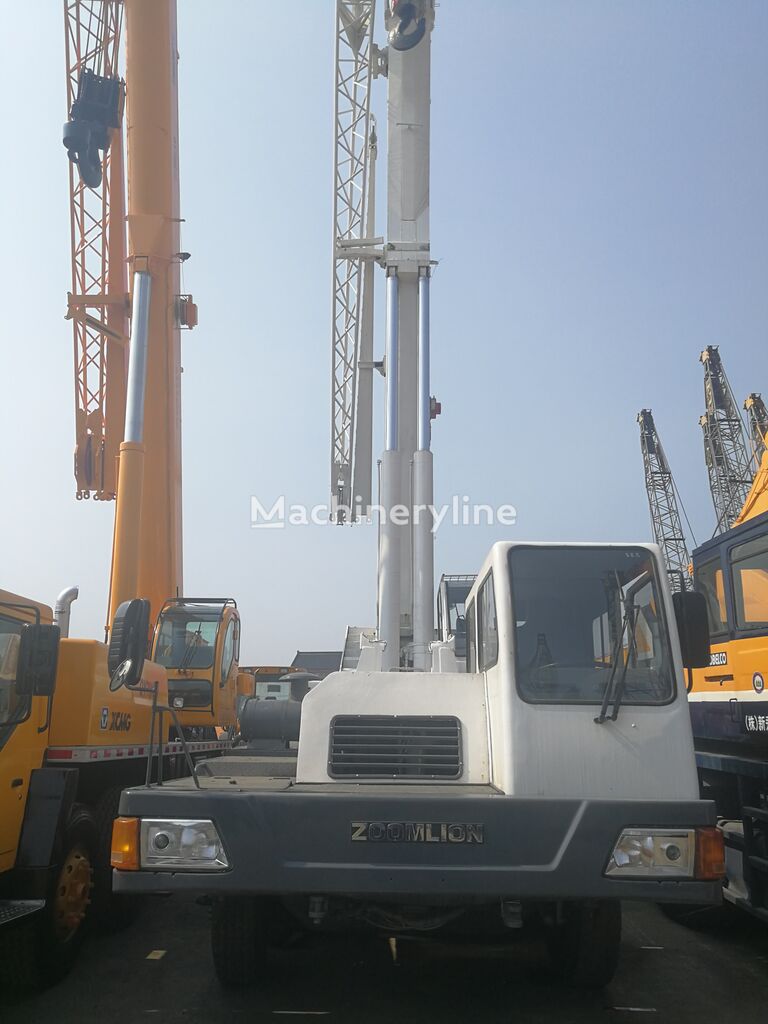 2018 Zoomlion QY25 All Terrain Crane for sale — view 4