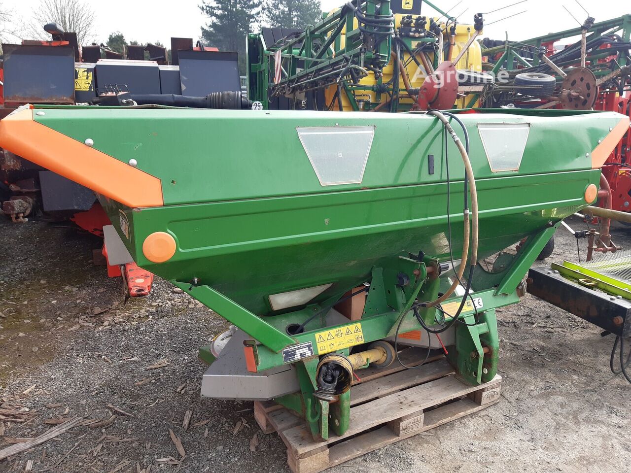 2008 Amazone Nowix SBS 1200 Spreader - Self Propelled for sale — view 2