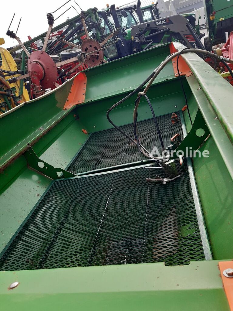 2008 Amazone Nowix SBS 1200 Spreader - Self Propelled for sale — view 4