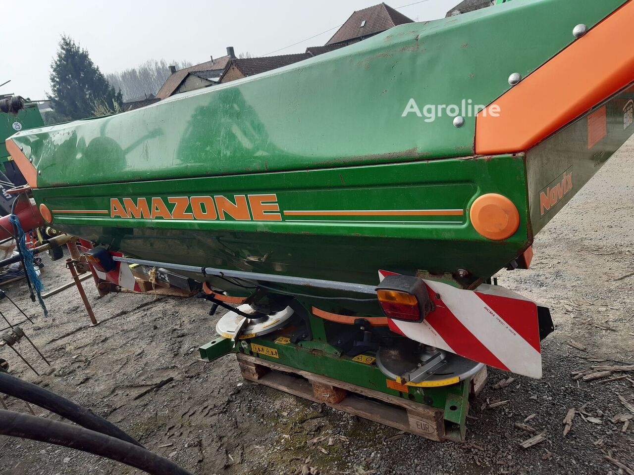 2008 Amazone Nowix SBS 1200 Spreader - Self Propelled for sale — view 5