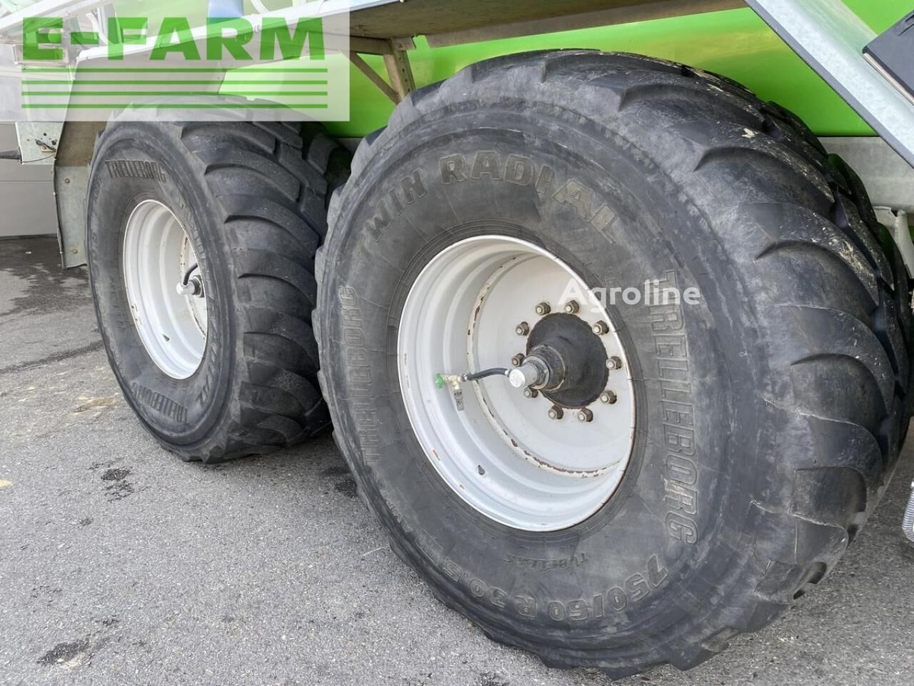 2010 Bauer Poly 185 TL Manure - Spreader for sale — view 2