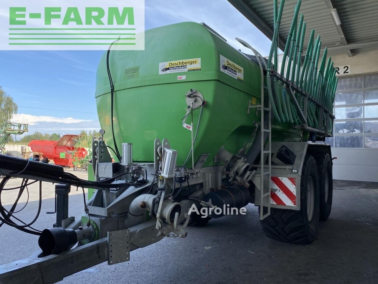 2010 Bauer Poly 185 TL Manure - Spreader for sale — view 4
