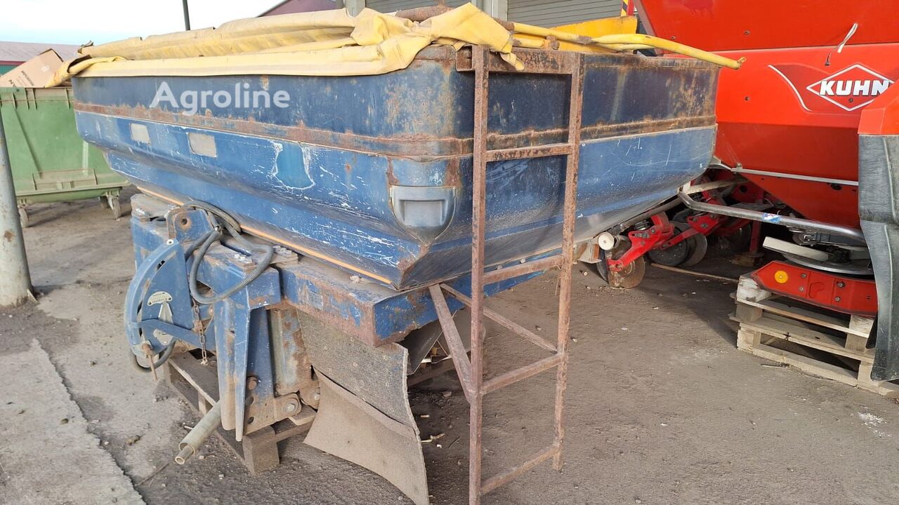 2004 Bogballe M2 W Spreader - Self Propelled for sale — view 2