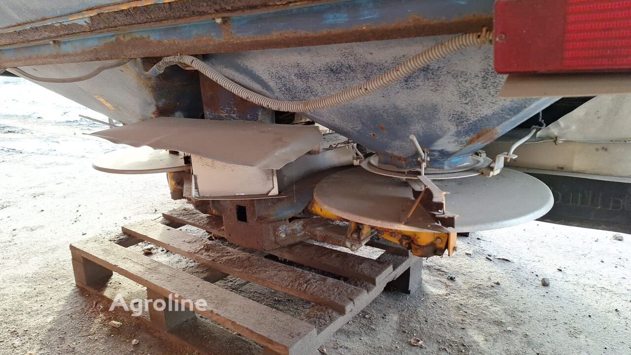 2004 Bogballe M2 W Spreader - Self Propelled for sale — view 5
