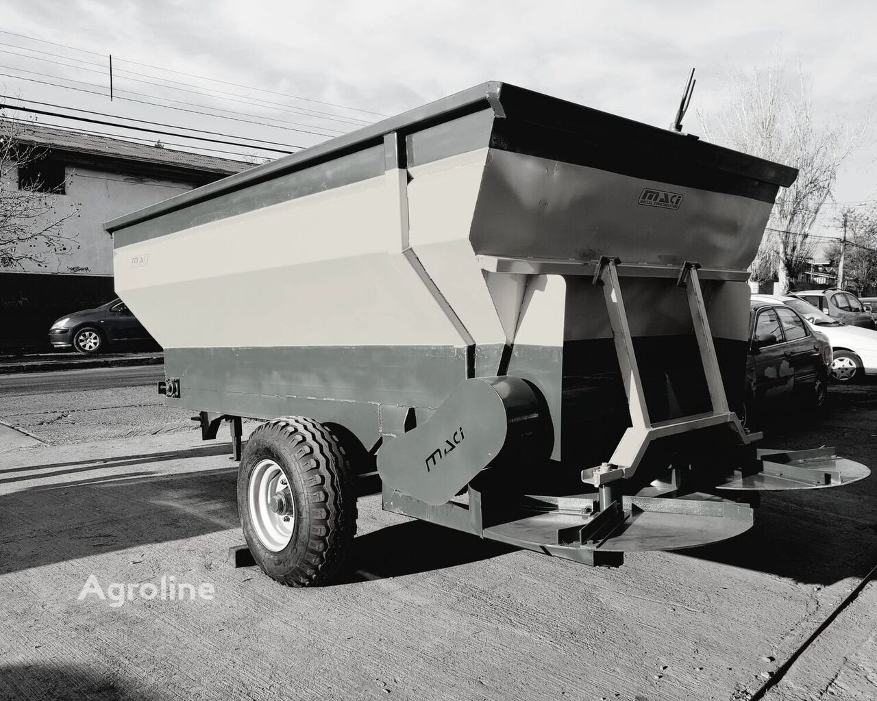 Carro Spreader - Self Propelled for sale — view 5