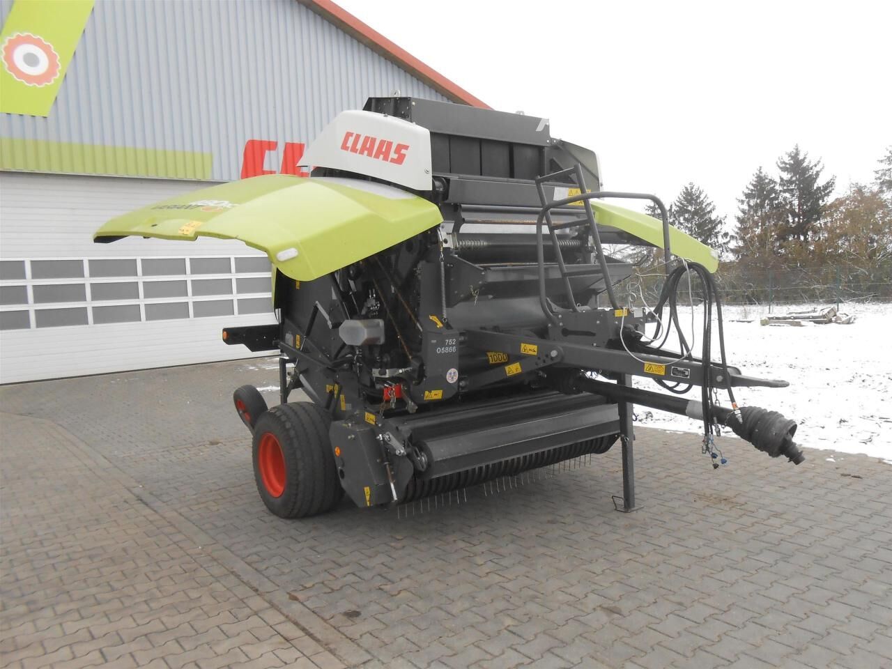 2019 Claas Variant 480 RC Hay - Tedder for sale — view 3