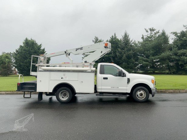 2017 DUR A Lift DTS29 Bucket Truck for sale — view 4