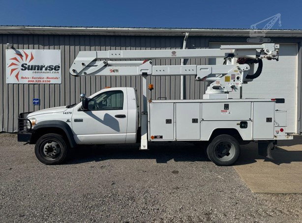 2020 ETI ETOMH40IH Bucket Truck for sale
