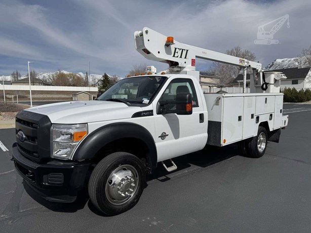 2011 ETI ETT29SNT Bucket Truck for sale