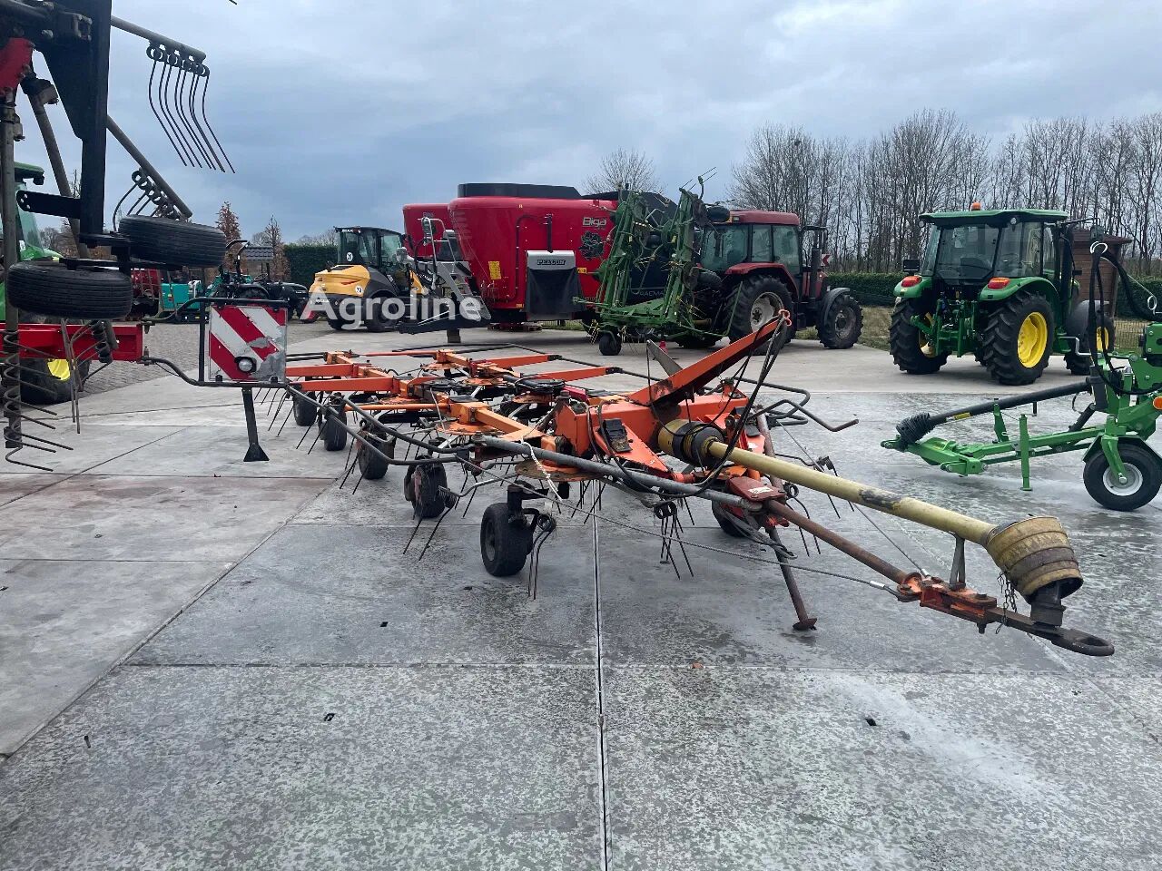 Fella TH11300 Hydro Hay - Tedder for sale — view 2