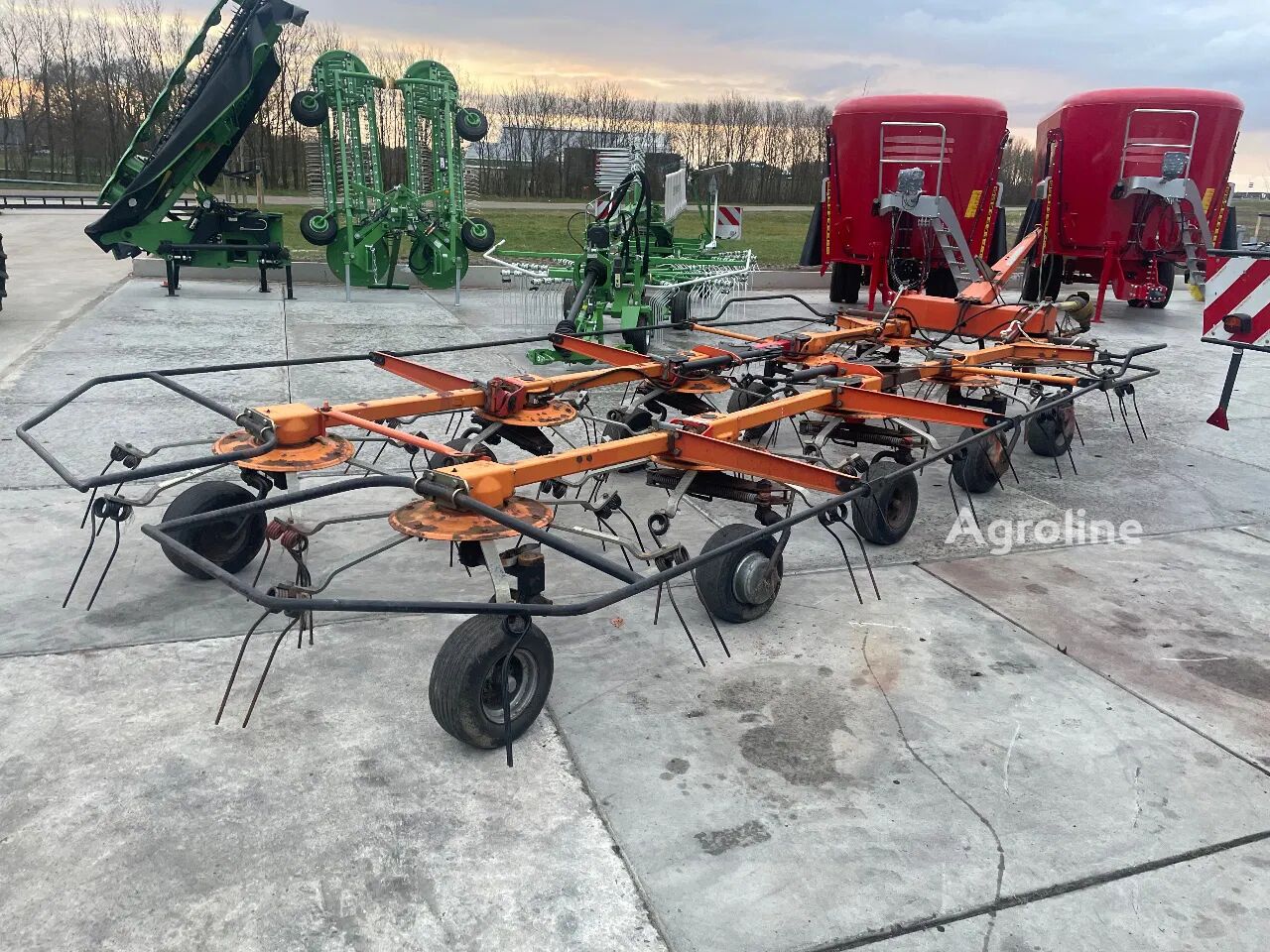 Fella TH11300 Hydro Hay - Tedder for sale — view 5