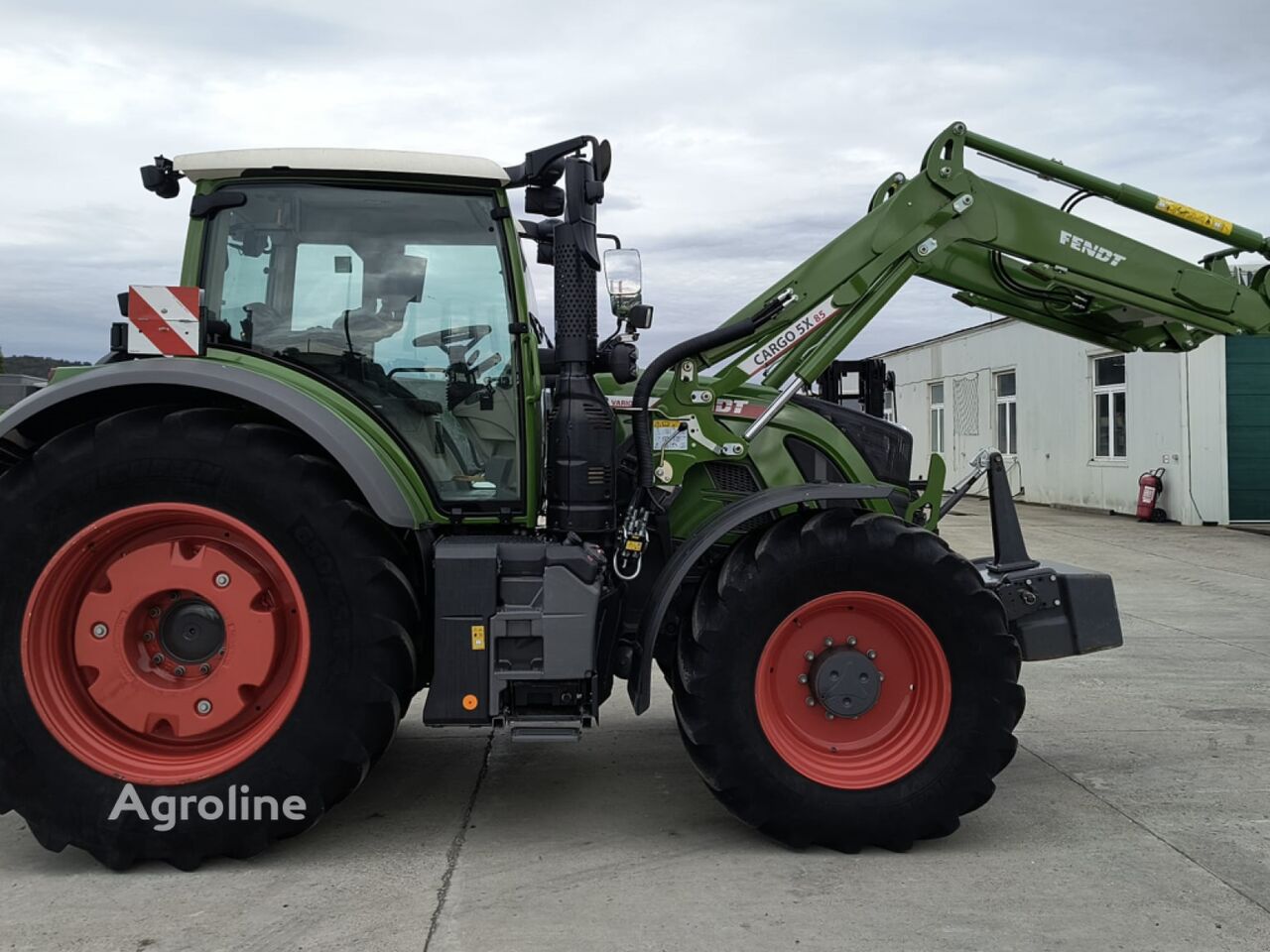 2022 Fendt 722 Vario GEN6 Tractor - Wheel for sale — view 3