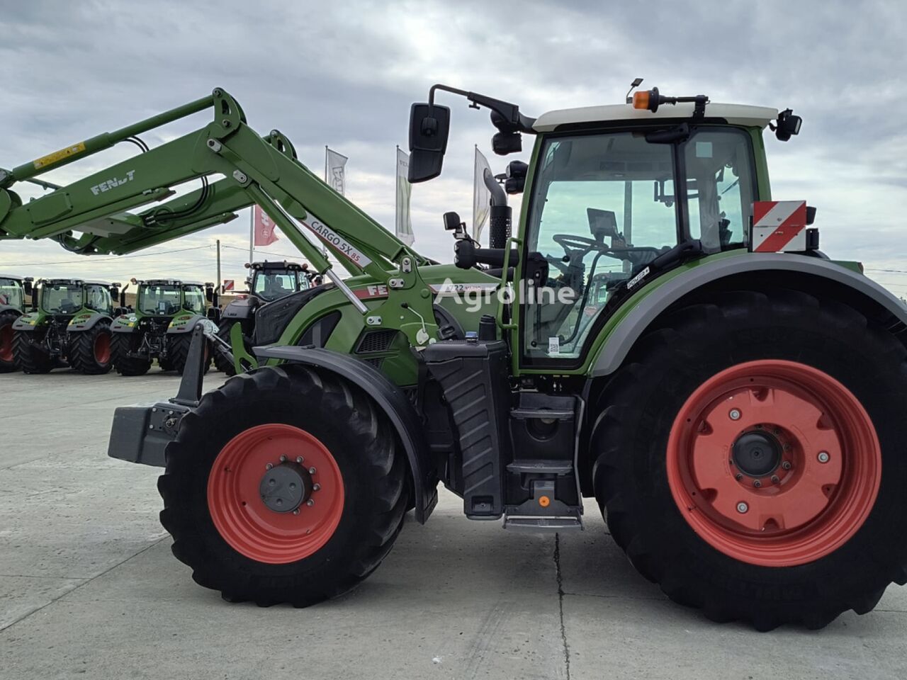 2022 Fendt 722 Vario GEN6 Tractor - Wheel for sale — view 4