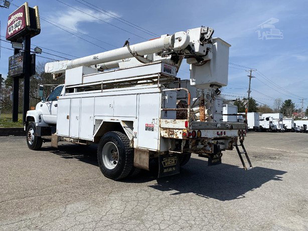 2005 GMC 7500 Bucket Truck for sale — view 4