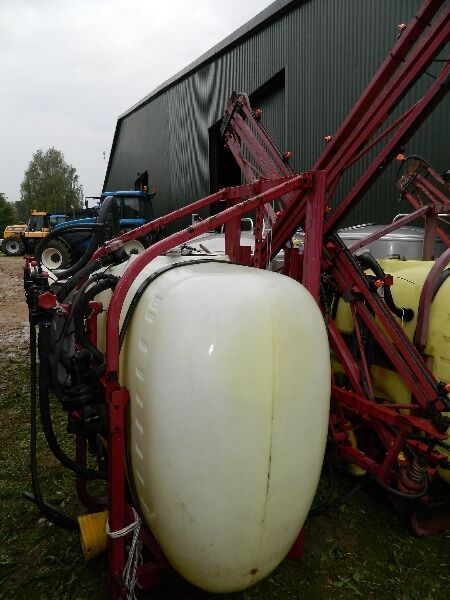 Hardi 900 Sprayer - 3 Point for sale — view 3