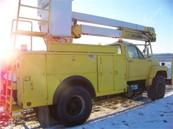 1997 Holan 830 Bucket Truck for sale — view 3