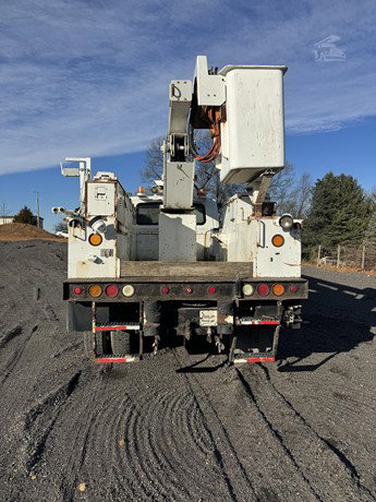 2006 International Durastar 4300 Bucket Truck for sale — view 5
