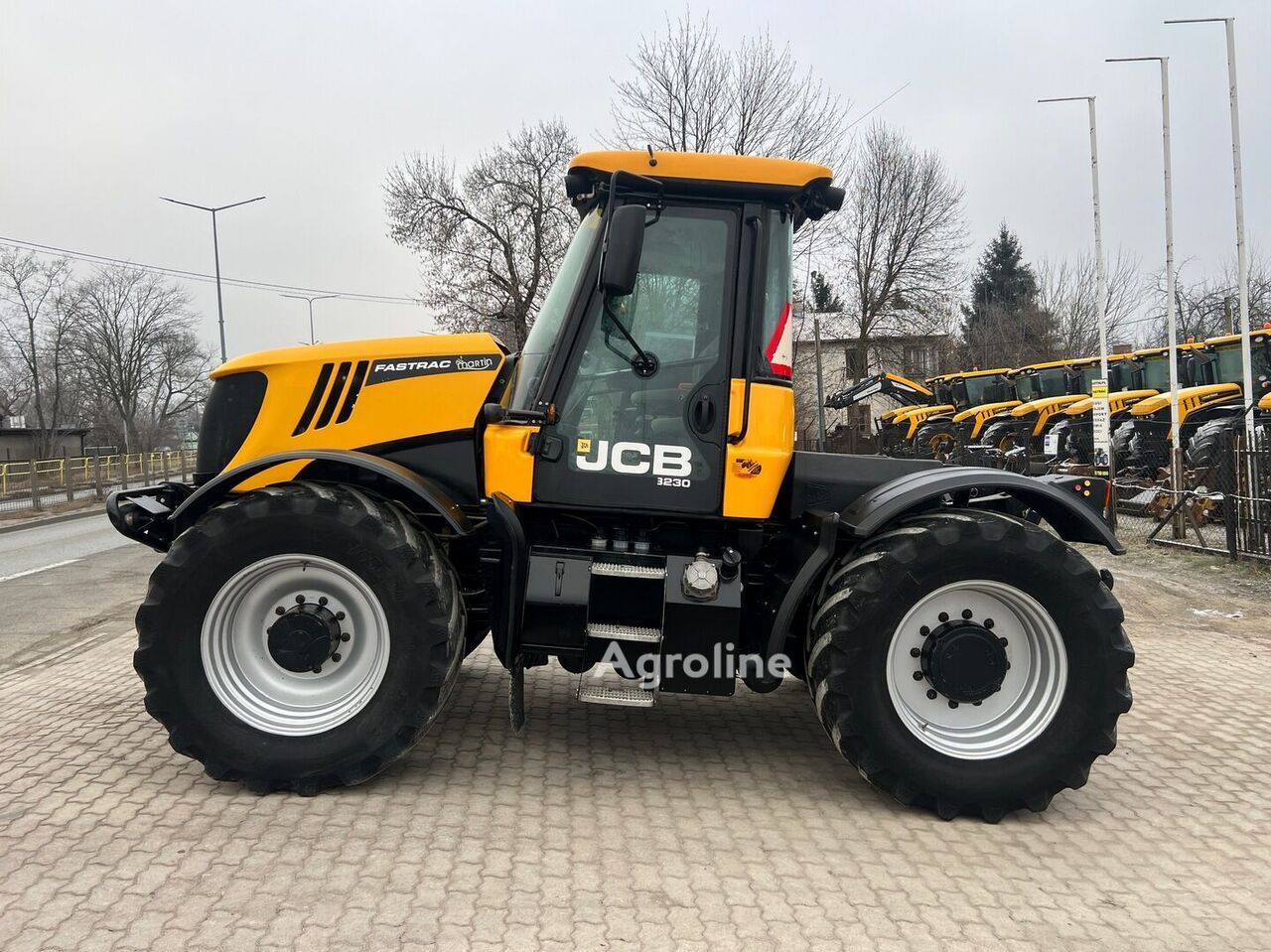 2010 JCB Fastrac 3230 X Tractor - Wheel for sale — view 2
