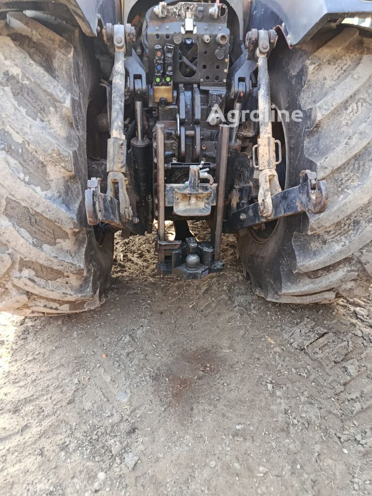 2014 JCB Fastrac 8310 7 Tractor - Wheel for sale — view 4
