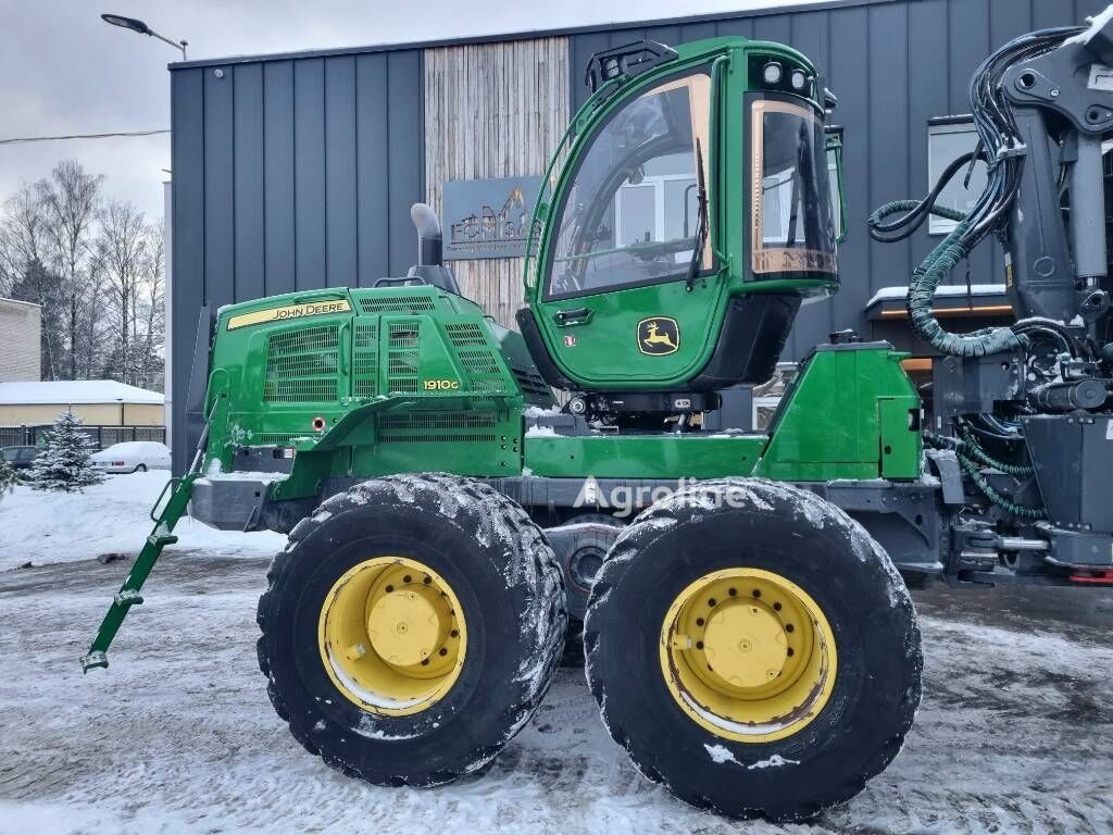 2017 John Deere 1910 G Forestry Forwarder for sale — view 3