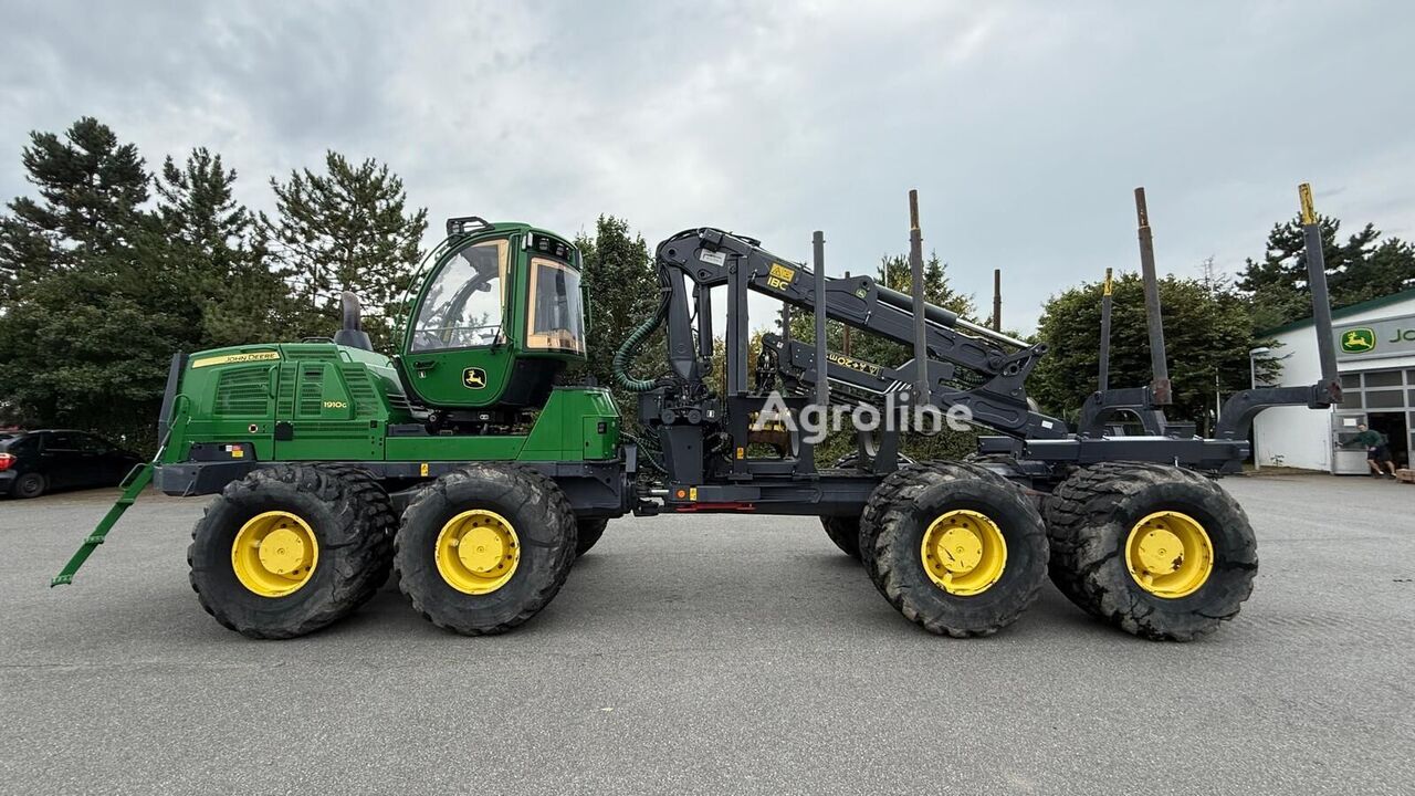 John Deere 1910G Forestry Forwarder for sale — view 3