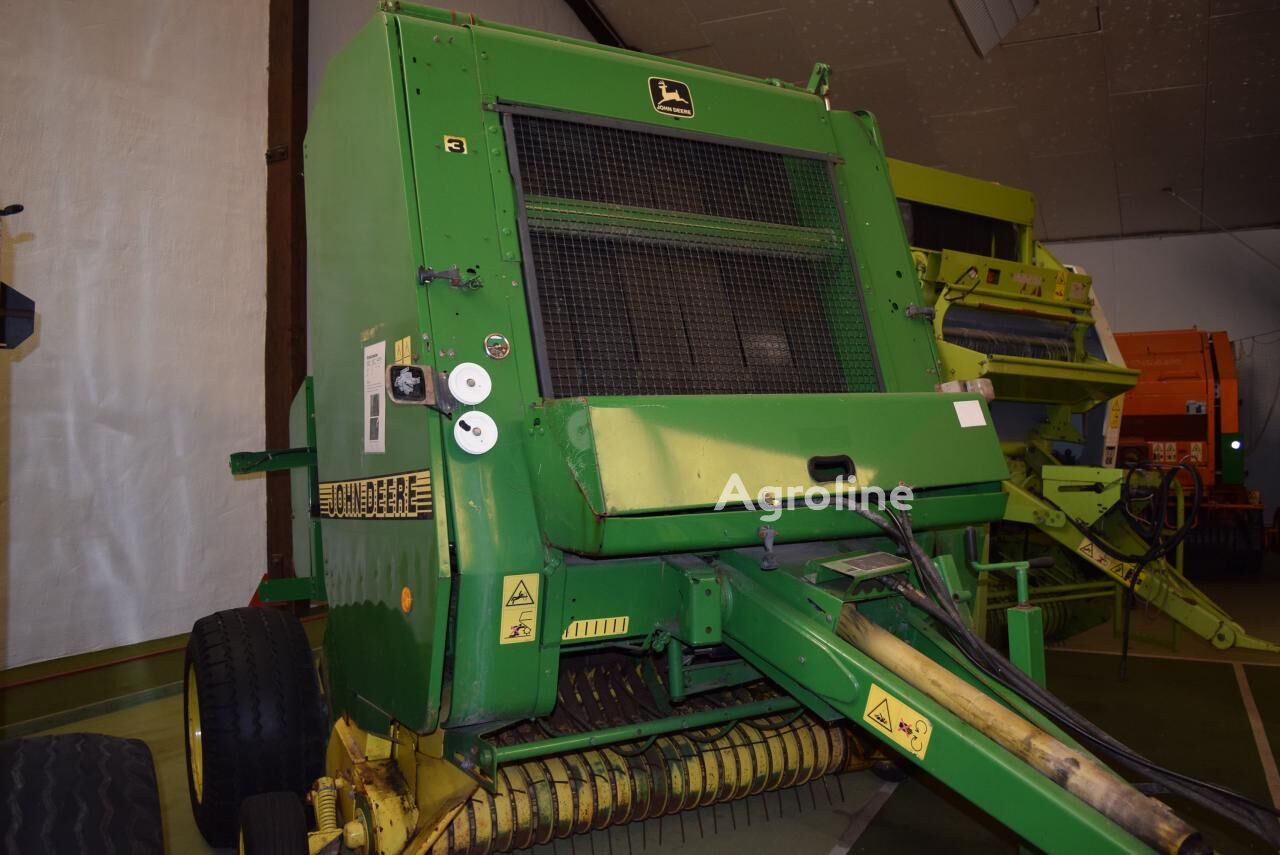2001 John Deere 580 Hay - Tedder for sale — view 3