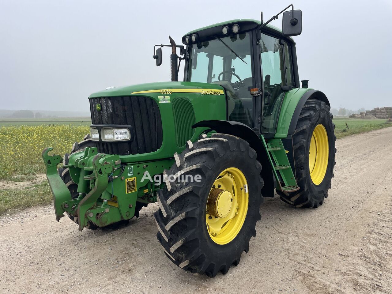 2006 John Deere 6620 Premium Tractor - Wheel for sale — view 2