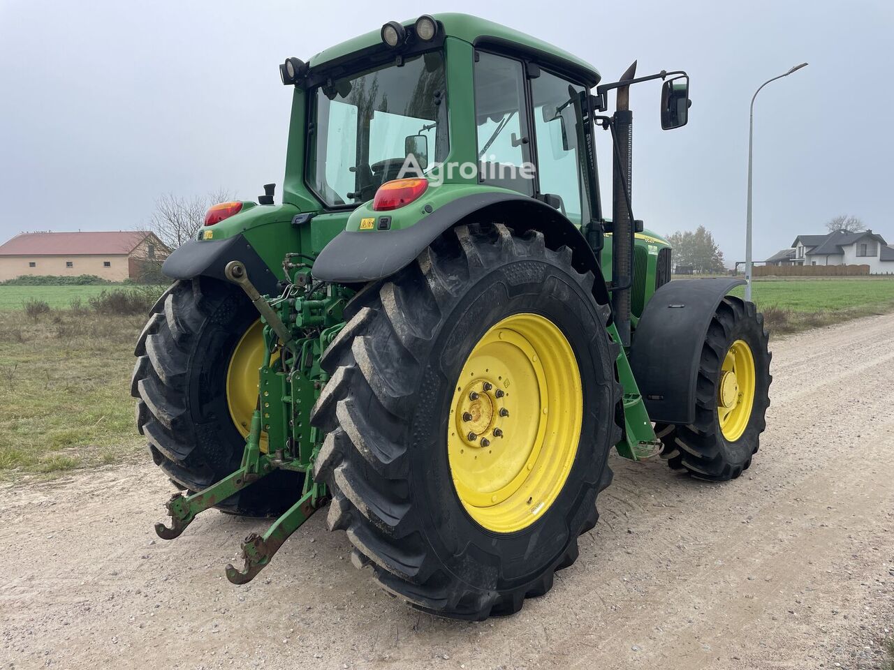 2006 John Deere 6620 Premium Tractor - Wheel for sale — view 4