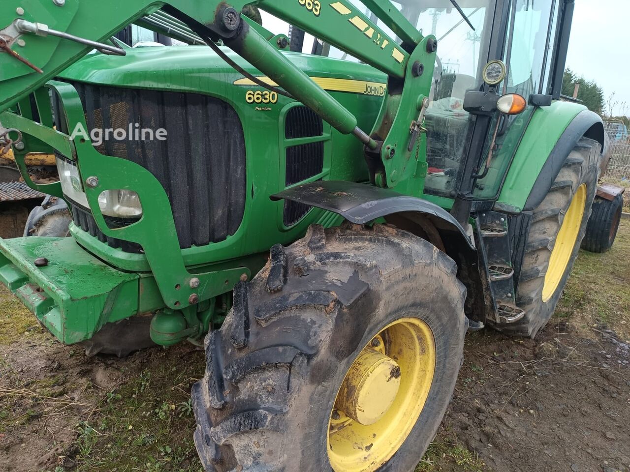 2011 John Deere 6630 Tractor - Wheel for sale — view 3