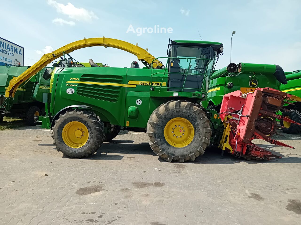 2011 John Deere 7750 Harvester - Forage for sale — view 2