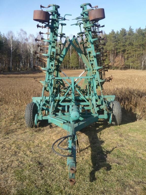 2004 John Deere 800 Tillage - Cultivator for sale — view 4