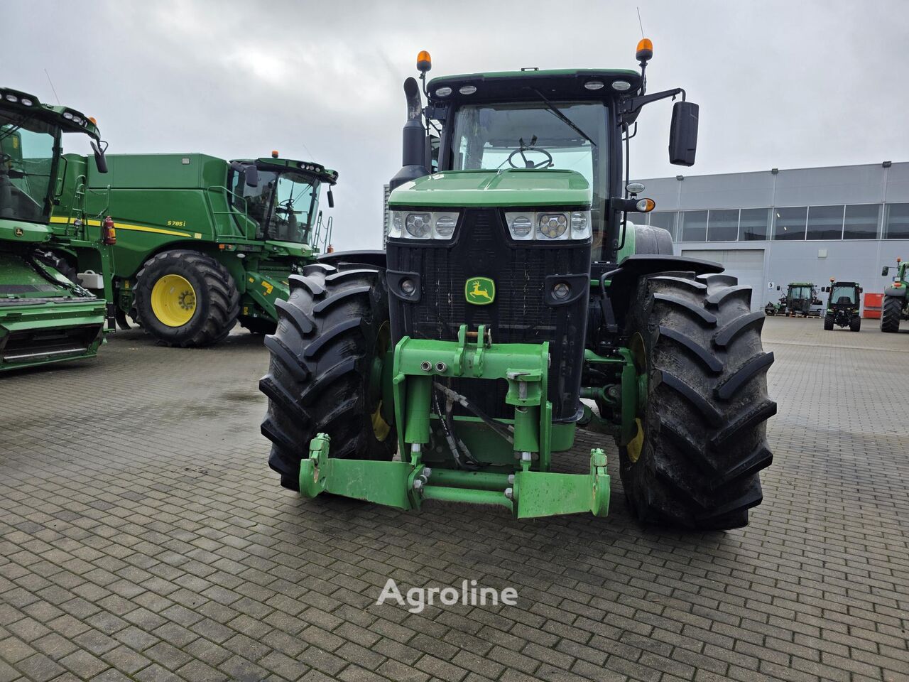2016 John Deere 8320R Tractor - Wheel for sale — view 2