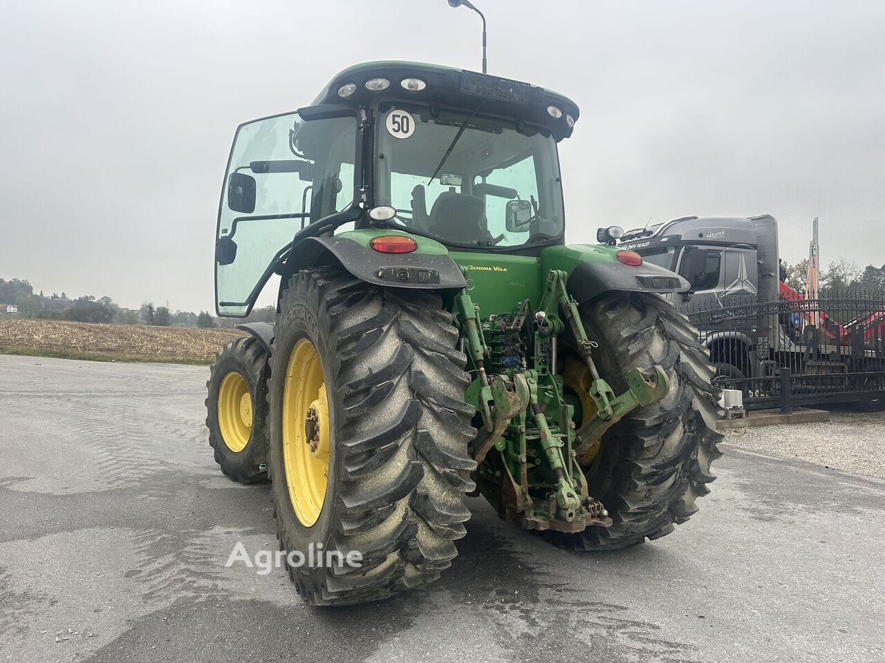 2013 John Deere 8335 R Tractor - Wheel for sale — view 2