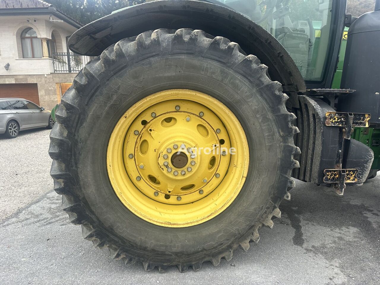 2013 John Deere 8335 R Tractor - Wheel for sale — view 4