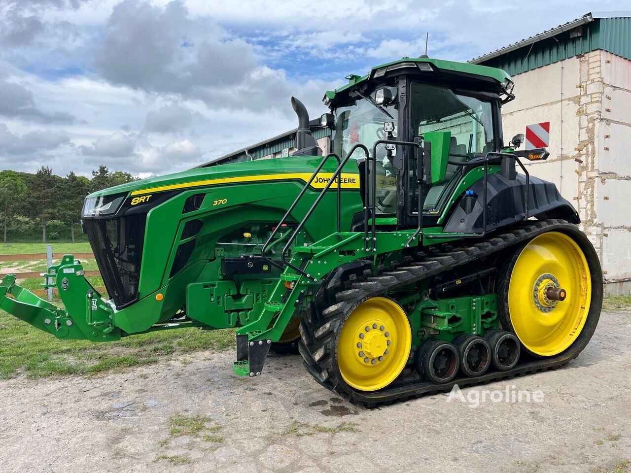 2023 John Deere 8RT370 Tractor - Track for sale — view 2