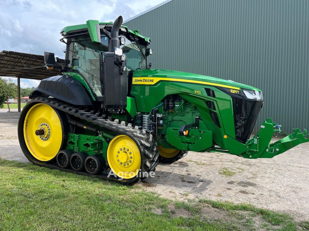 2023 John Deere 8RT370 Tractor - Track for sale — view 3