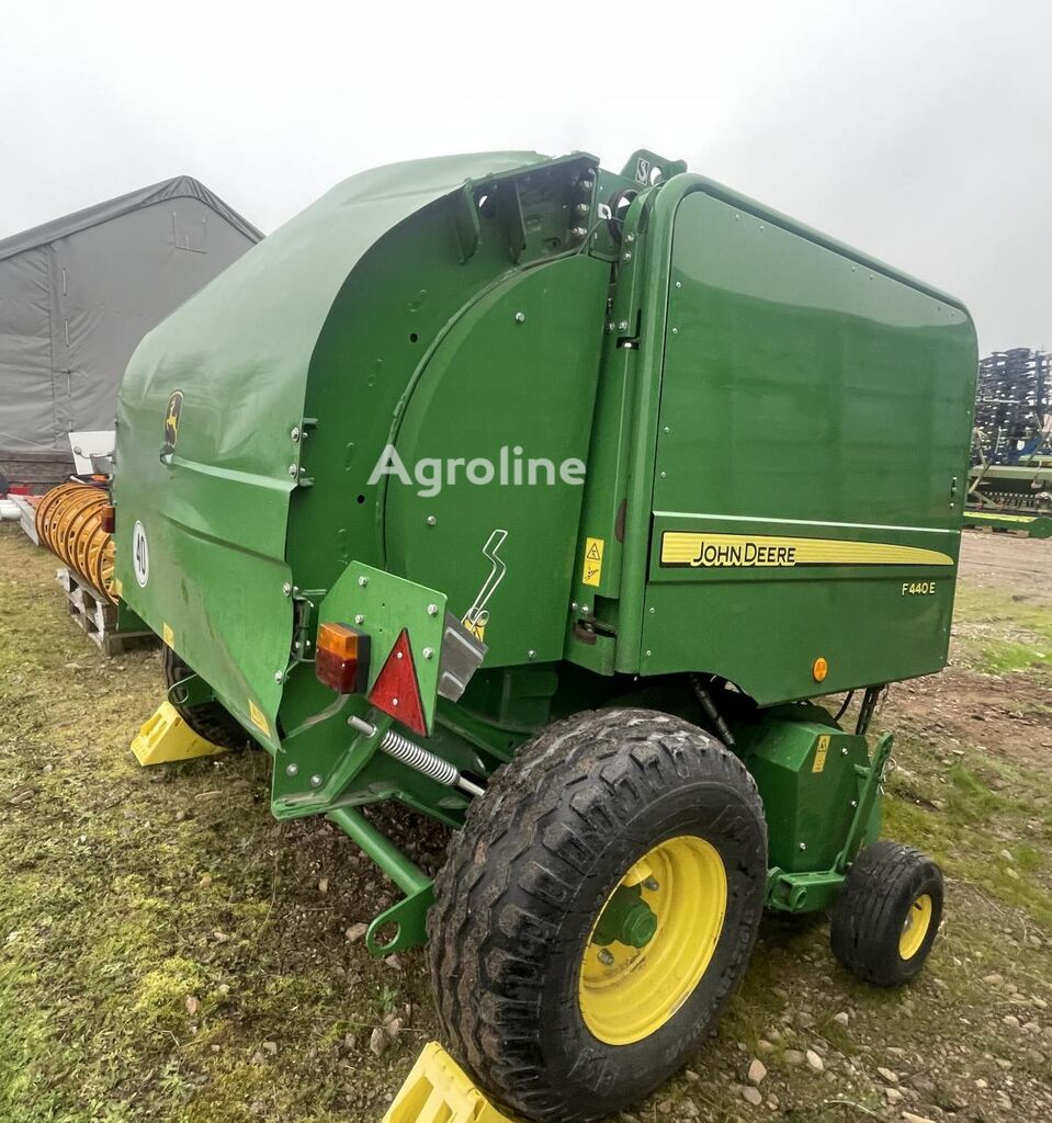 2022 John Deere F 440 E Hay - Tedder for sale — view 2