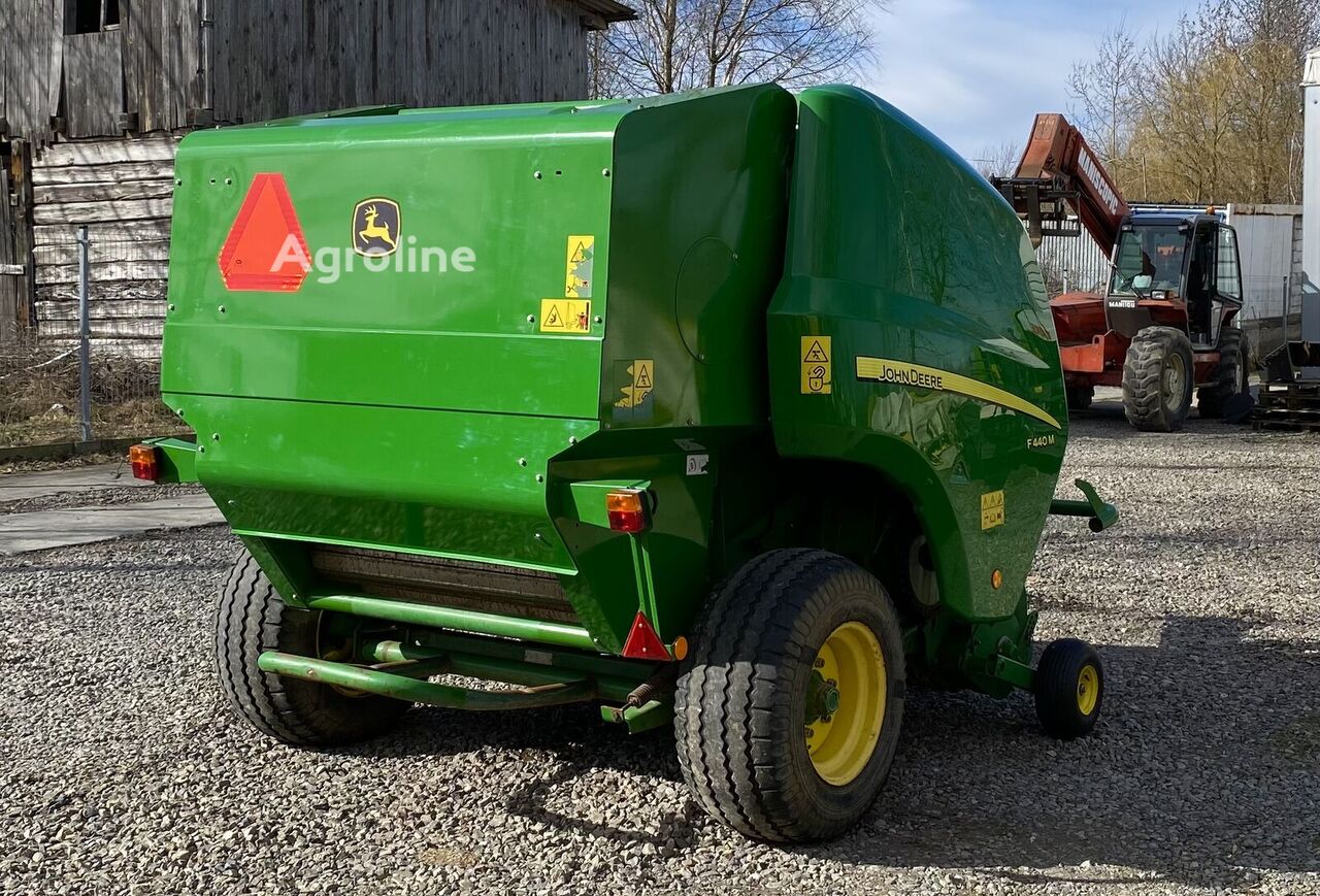2015 John Deere F440M Hay - Tedder for sale — view 3