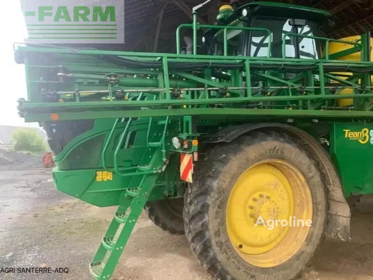 2015 John Deere R4040 Sprayer - Self Propelled for sale — view 3