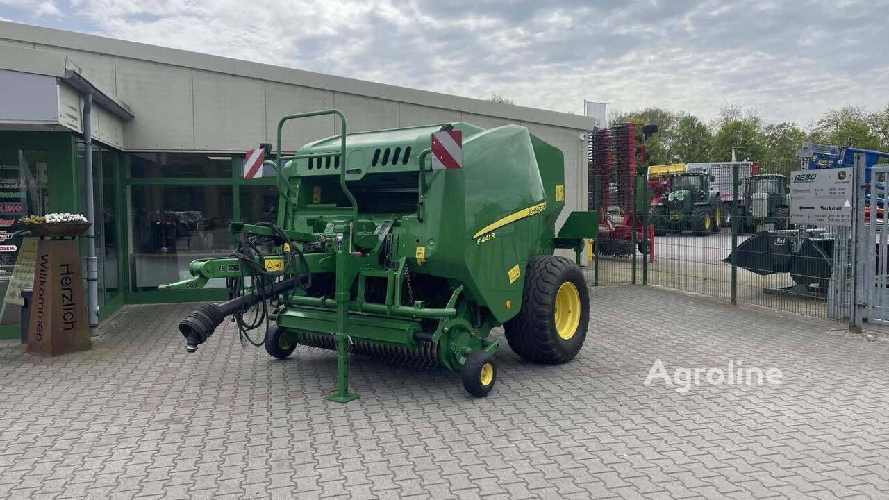 2021 John Deere Rundballenpres Hay - Tedder for sale