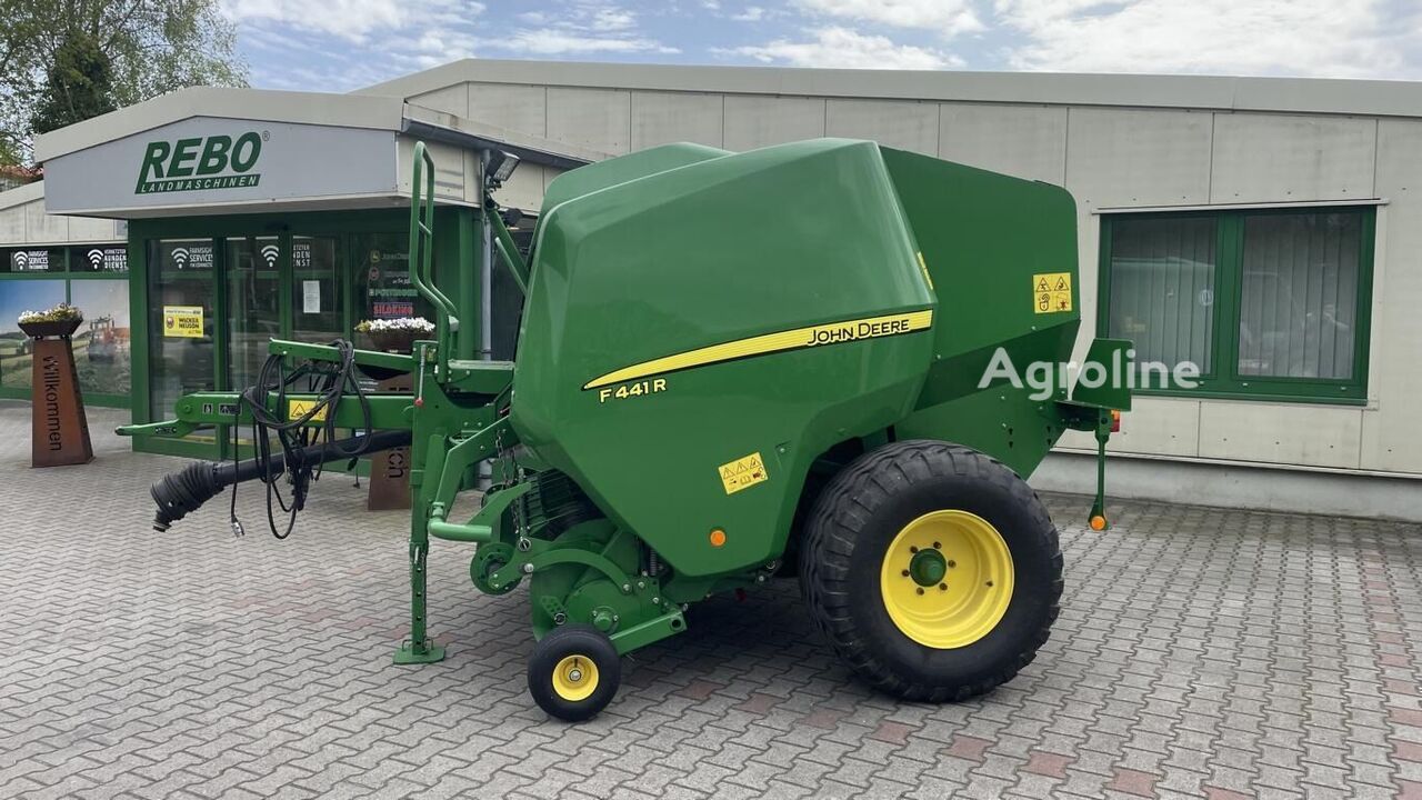 2021 John Deere Rundballenpres Hay - Tedder for sale — view 2