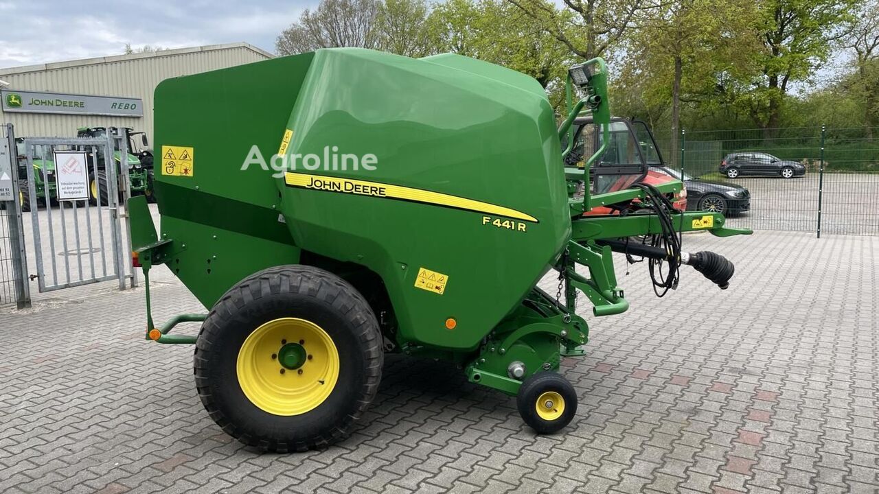 2021 John Deere Rundballenpres Hay - Tedder for sale — view 3