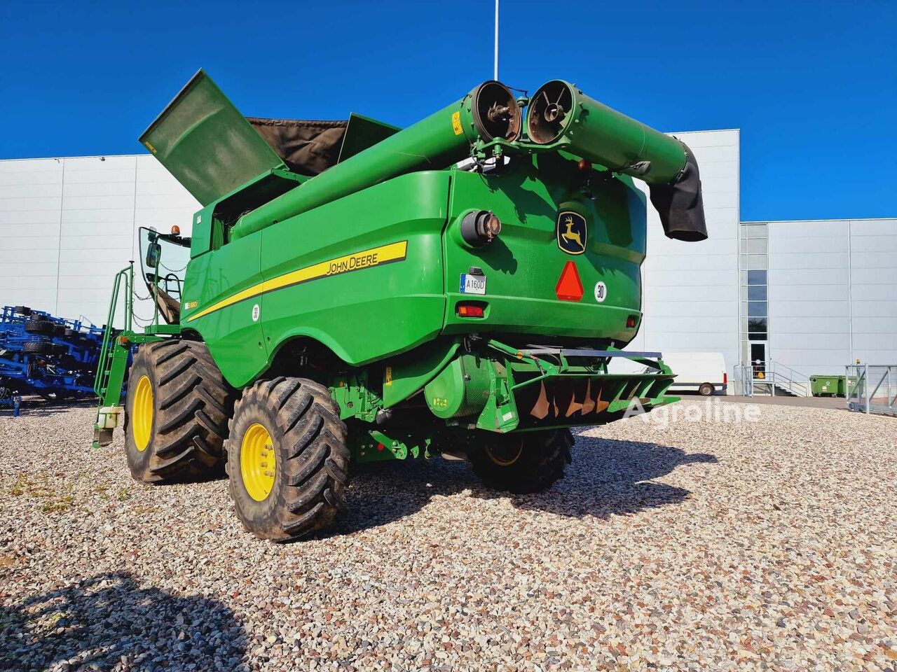 2012 John Deere S680 Harvester - Grain for sale — view 4