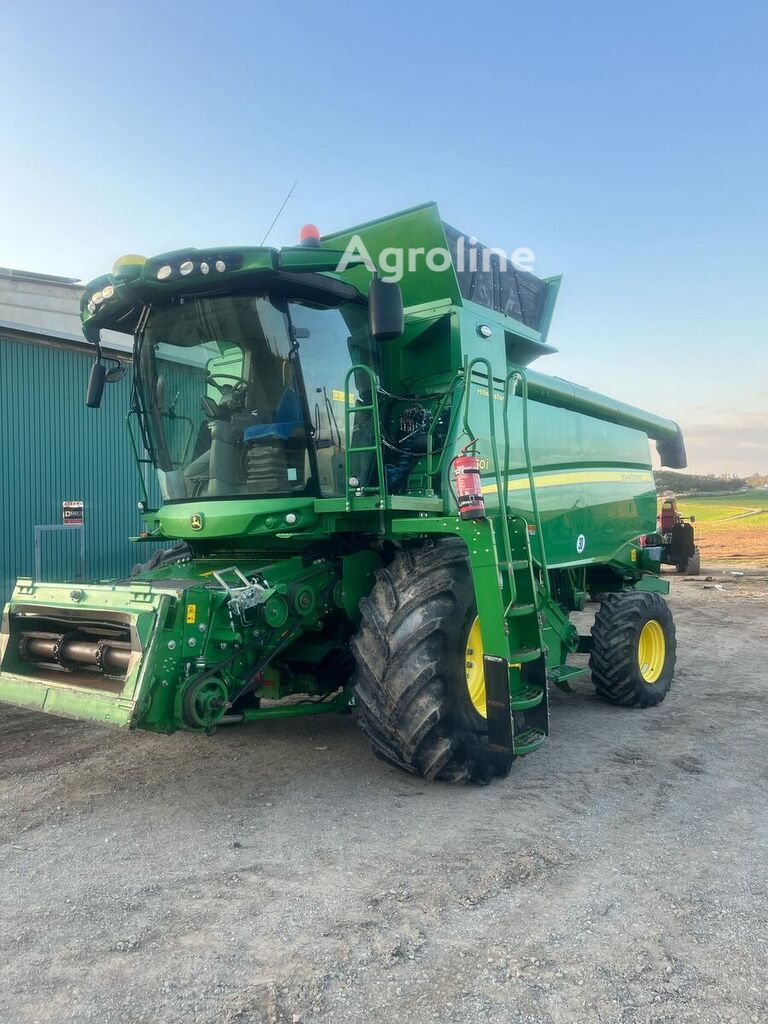 John Deere T660I Hillmast Harvester - Grain for sale