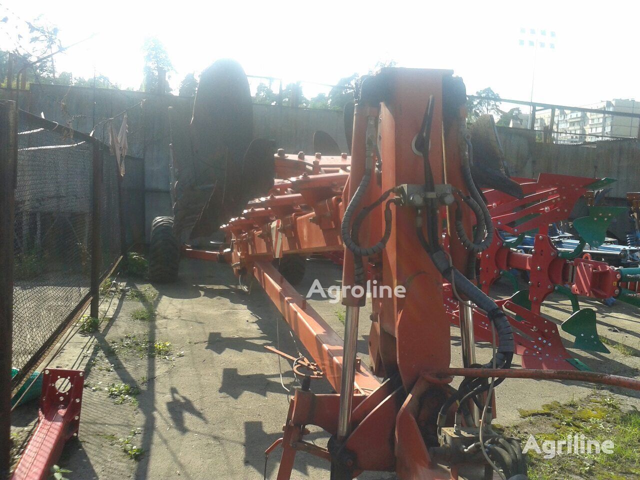 Kuhn 9T Tillage - Plough for sale — view 3